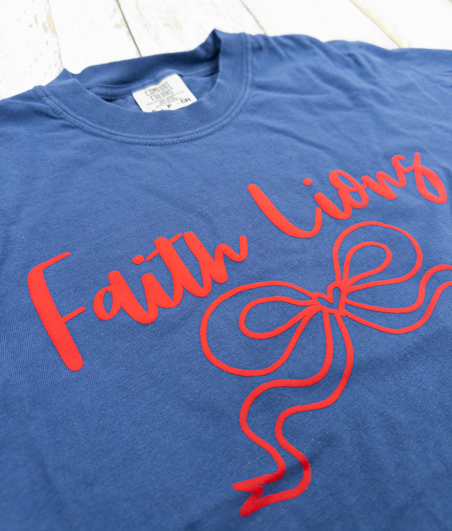 Faith Lions Croquet Tee -Washed Denium