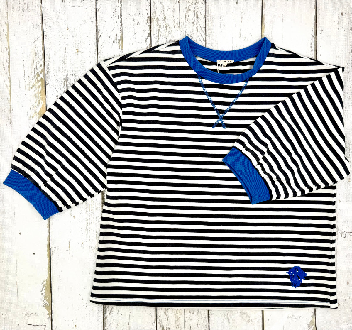 Mineral Washed V-Notched Top