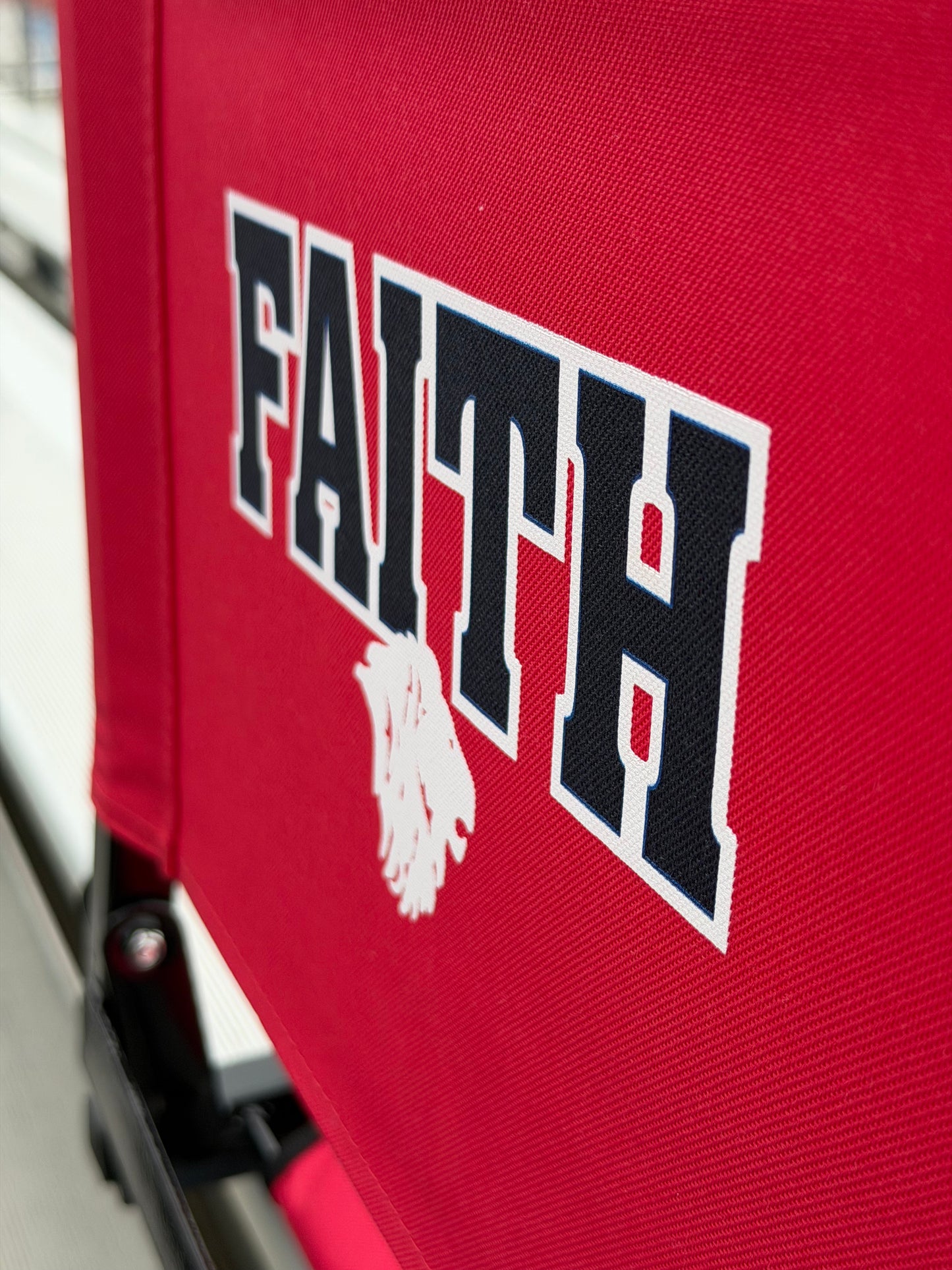 FAITH Stadium Chair