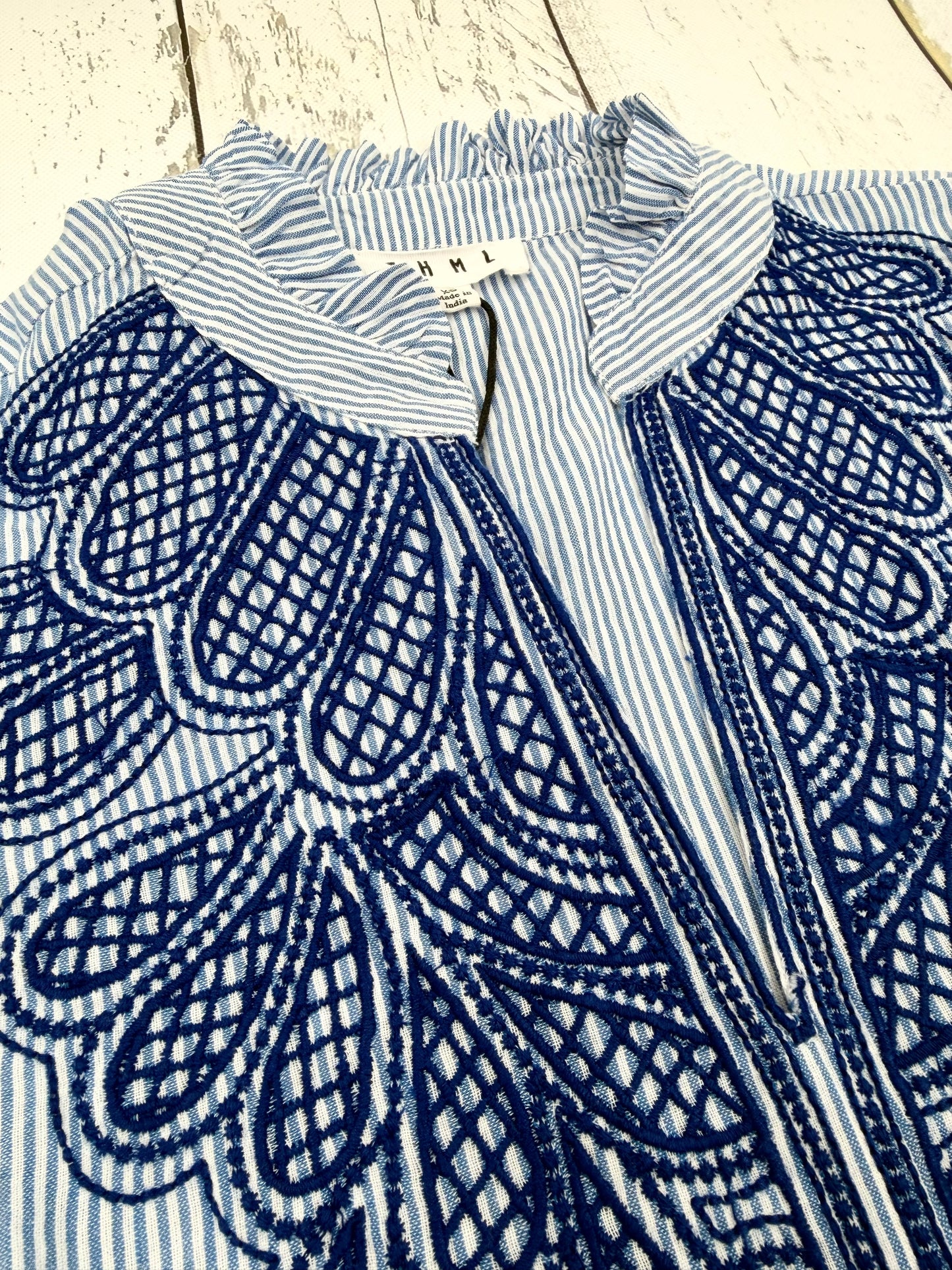 Bubble Sleeve Embroidered Blouse