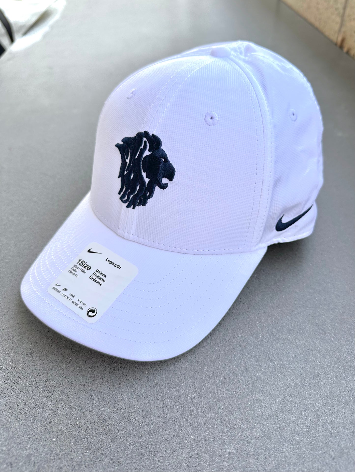 Simple Nike baseball hat